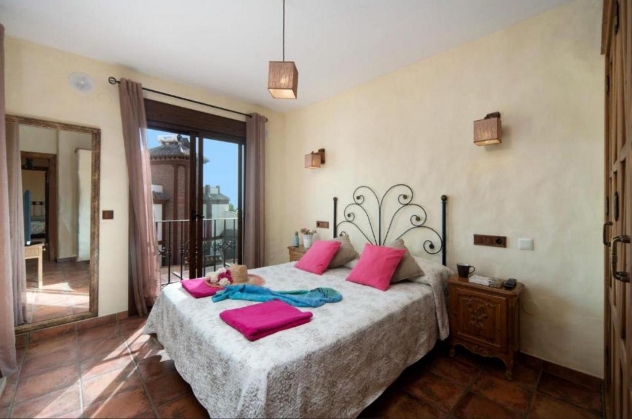 Laura Spainsunrentals 1033